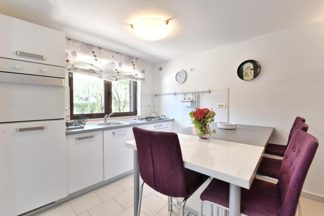 Brezac Olive Garden Apartment Фажана Экстерьер фото
